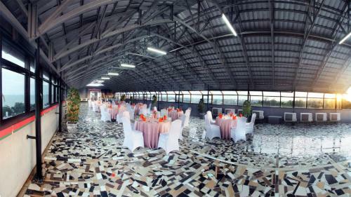 Grand Hatika Hotel