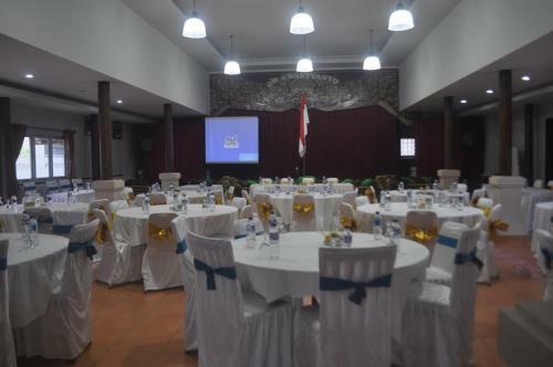 Dewi Sinta Hotel And Restaurant