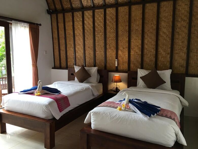 Hostal Bale Lumbung Bungalows
