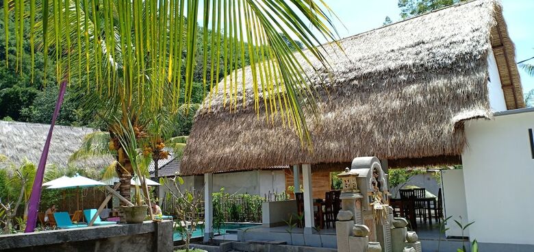 Hostal Bale Lumbung Bungalows