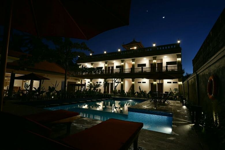 Saka Boutique Hotel