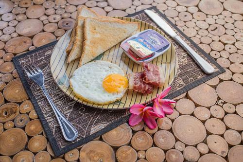 Hotel Kabeh Jati Garden Villa & Restaurant