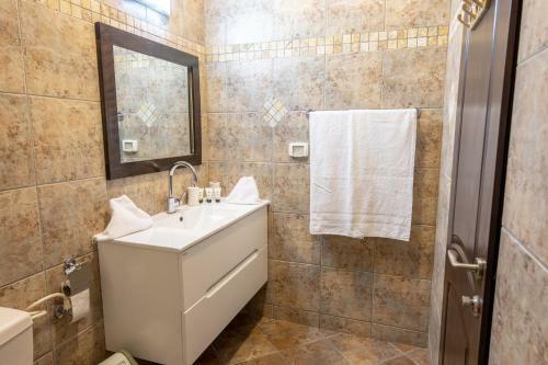 Bed & Breakfast Migdalia Lifestyle Center