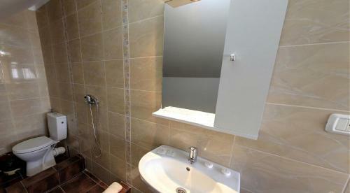 Hostal La Storia Guest House