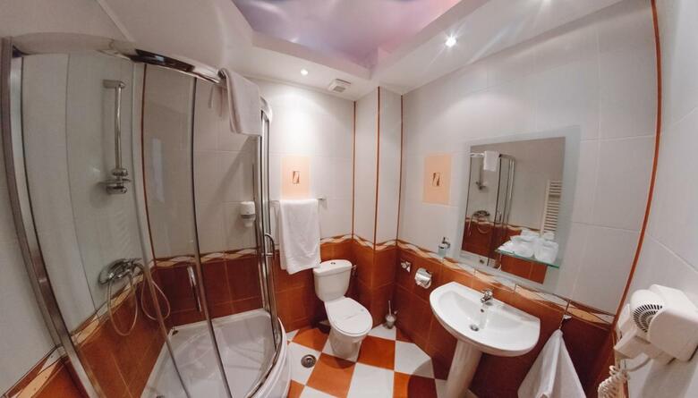 Celly Hotel