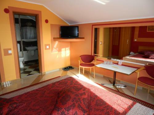 Hostal Pensiunea Cora