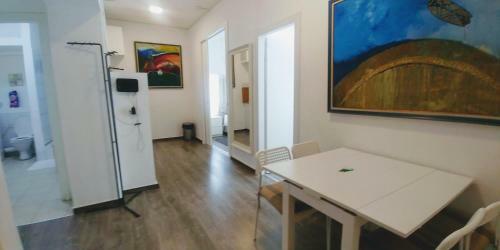 Begin19 Apartments & Hostel