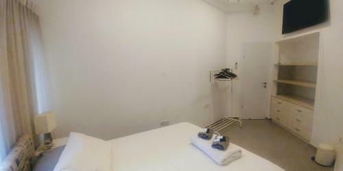Begin19 Apartments & Hostel