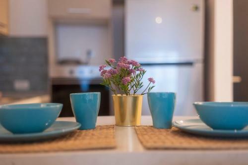 Luxury 2 Bedrooms Apartments Rothschild + Balcony