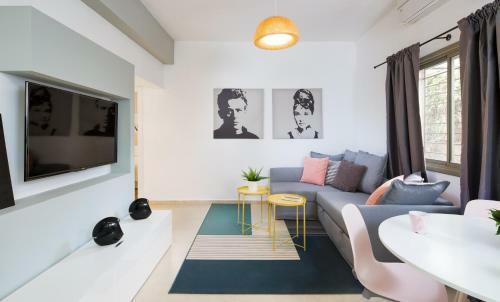 Modern 2 Bdr Spacious Apartment