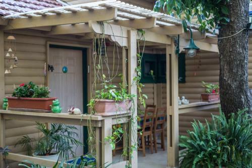 Leyad Hashmura Lodging