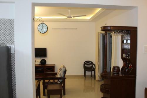 Apartamento 2br Riverview Holiday Home W/ Pool In North Goa - 1