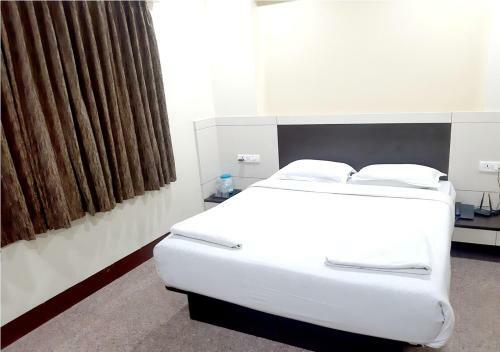 Hotel Adarsha Palace