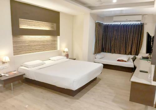 Hotel Adarsha Palace
