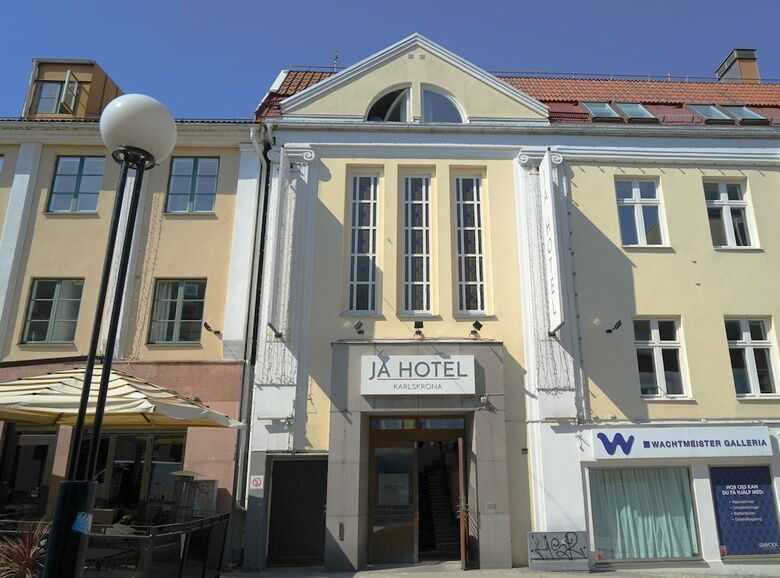 First Hotel Ja