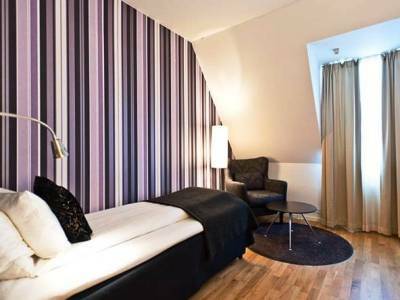 First Hotel Ja