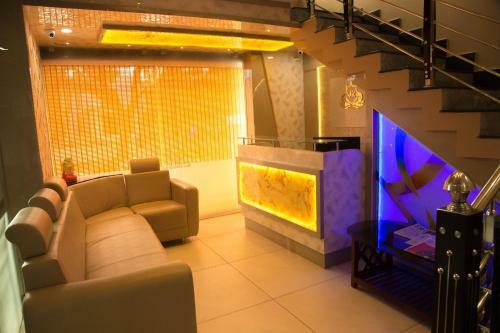 M K Arcade Hotel