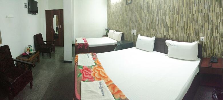 Lodge Arudhra Residency