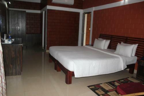 Hotel Coffee Grove Resort
