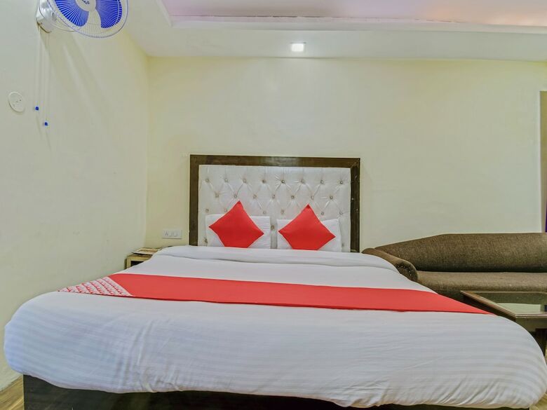 Oyo 23363 Hotel Highland