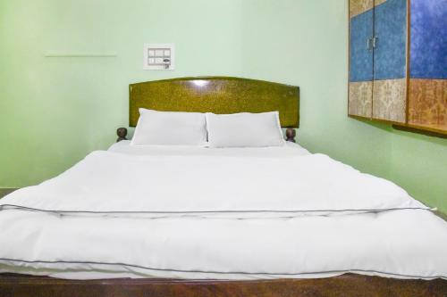 Hotel Spot On 43993 Savi Sagar Boarding & Lodging