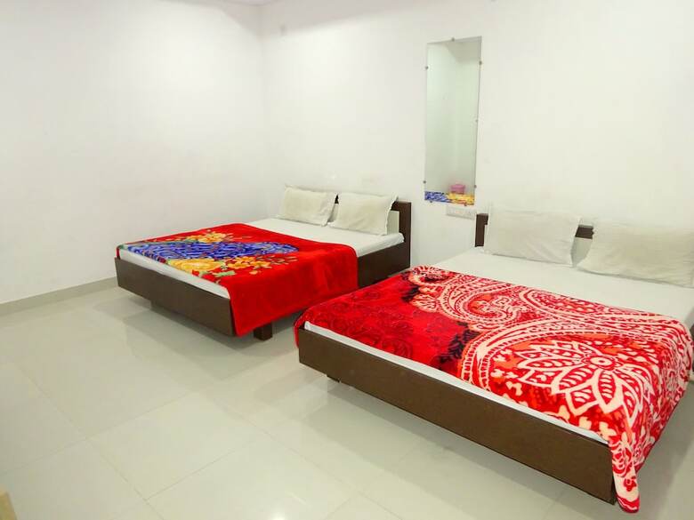 Hotel Dev Villa