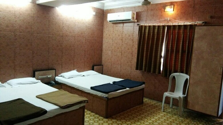 Hotel Meera