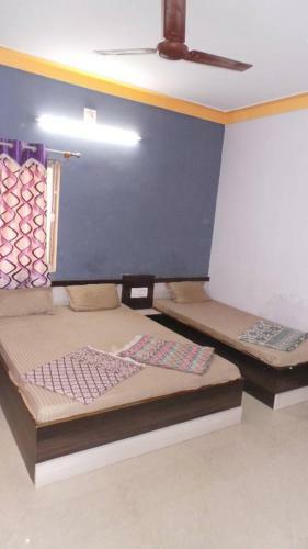 Hotel Tirthraj