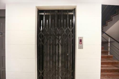 Hotel Oyo Townhouse 152 Sarat Colony