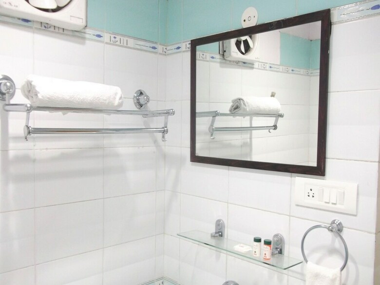 Oyo 8955 Hotel Bobina