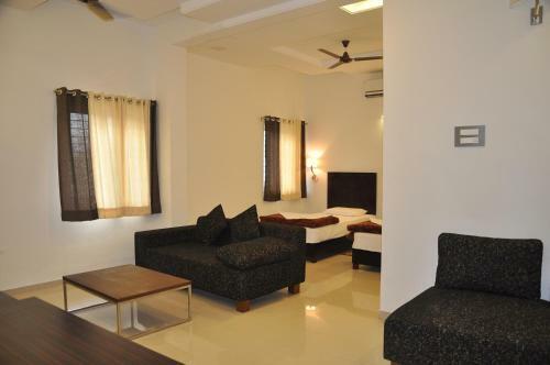 The Sslr Hotel