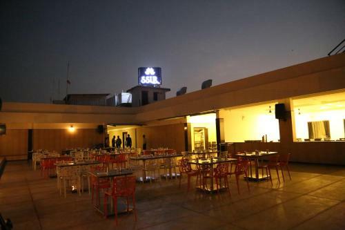 The Sslr Hotel