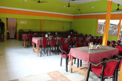 Hotel Gold Star Beach Resort
