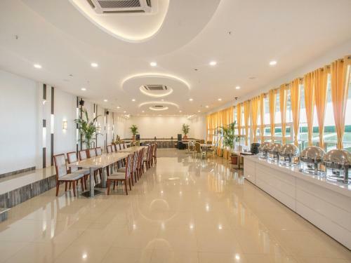 Supreme Boutique Hotel