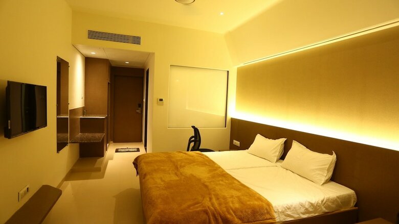 Hotel Grand Parivaar