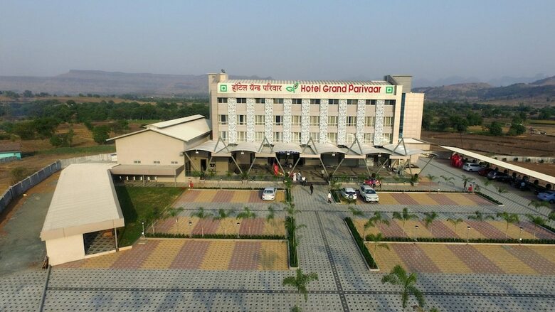 Hotel Grand Parivaar