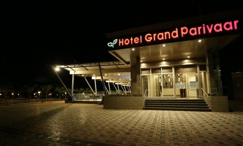 Hotel Grand Parivaar