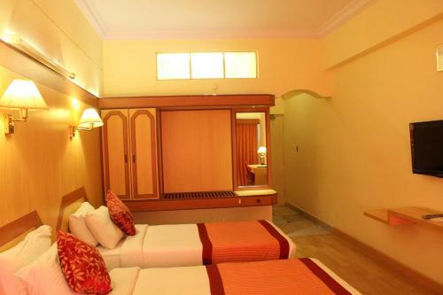 Hotel Yasodha Towers
