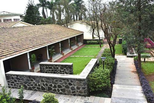 Hotel Manas Lifestyle Resort