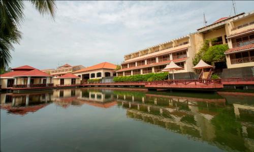Hotel Ocean Spray