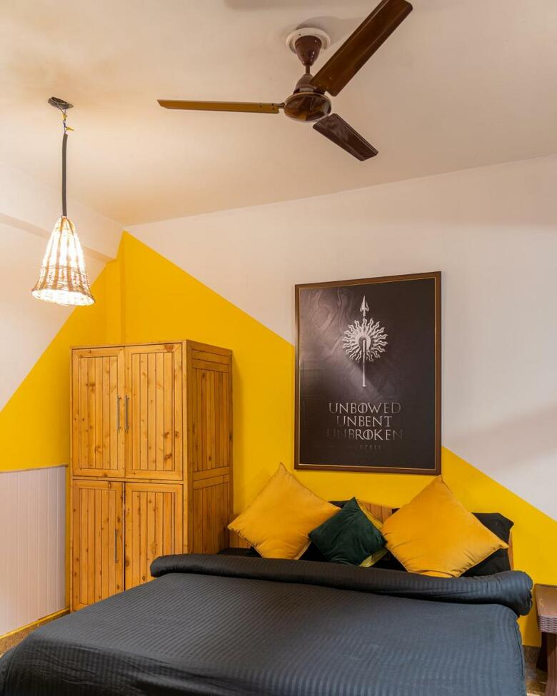 Whoopers Hostel