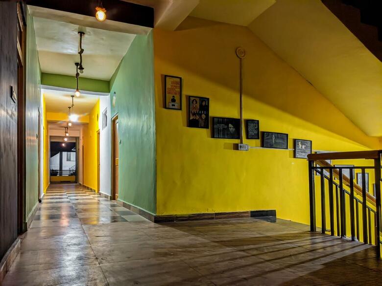 Whoopers Hostel