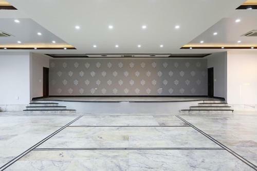 Capital O 2855 Hotel Sanskriti Greens