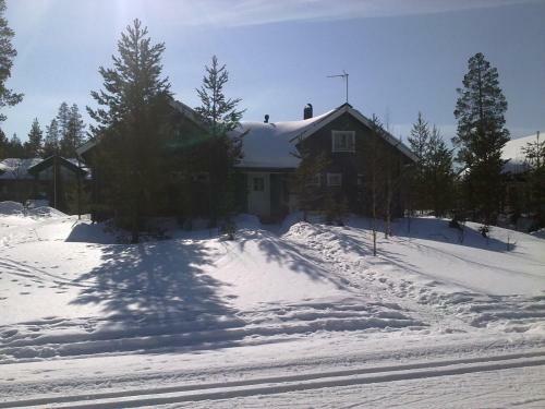 Yll�s-ropo Apartments