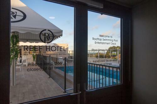 Gladstone Reef Hotel Motel