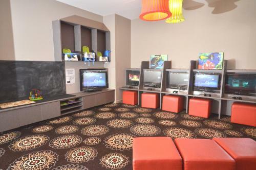 Gladstone Reef Hotel Motel