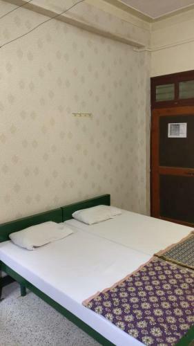 Hostal Solanki Guest House