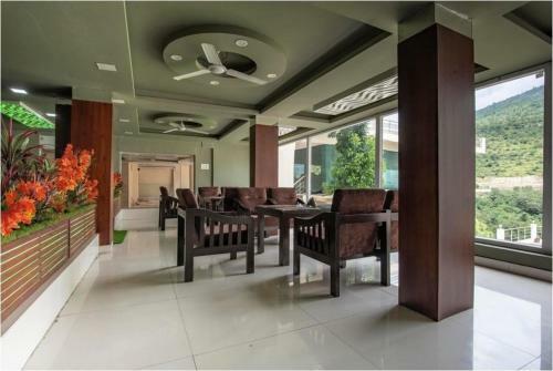 Diamond Vishali Hotel