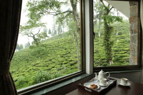 Hotel Sourenee Tea Estate