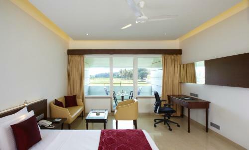 Hotel Rns Golf Resort & Nature Cure Centre
